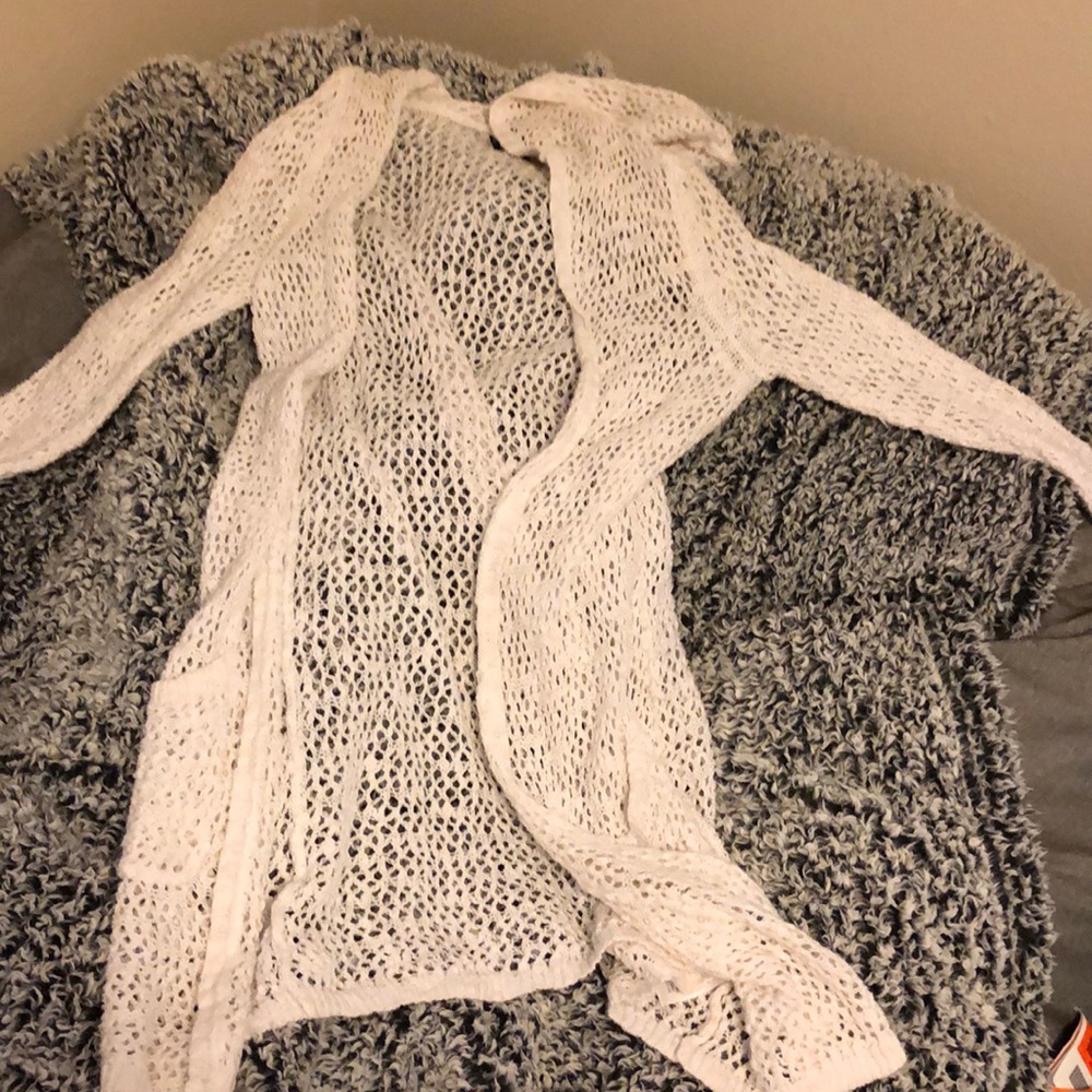 White beach cover up